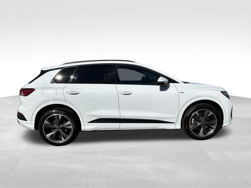 2023 Audi Q4 e-tron Premium Plus 50 quattro