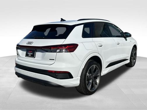 2023 Audi Q4 e-tron Premium Plus 50 quattro