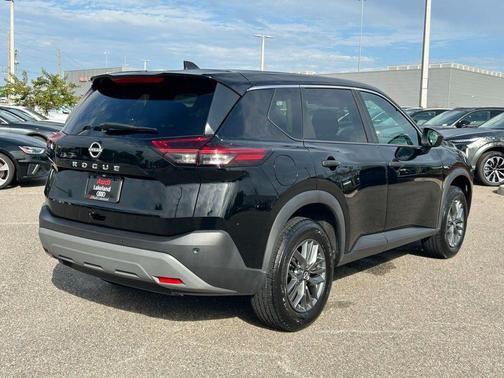 Super Black 2023 Nissan Rogue S