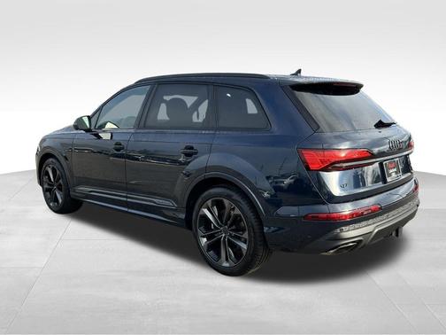 2026 Audi Q7 55 Premium Plus