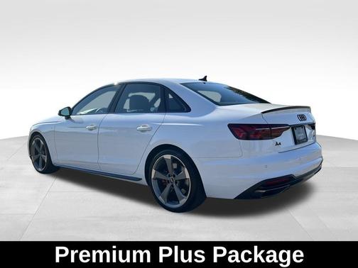 2023 Audi A4 45 S line Premium Plus