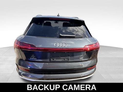 Manhattan Gray Metallic 2019 Audi e-tron Premium Plus