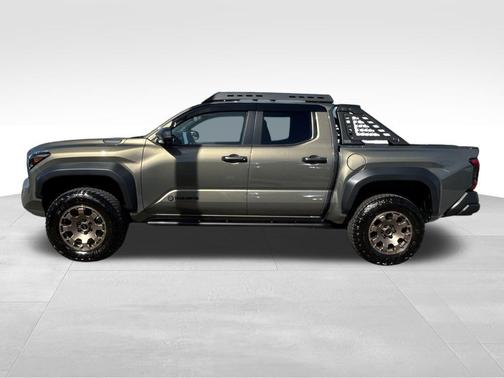 2025 Toyota Tacoma Hybrid Trailhunter