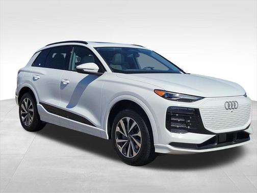 2025 Audi Q6 e-tron Premium quattro