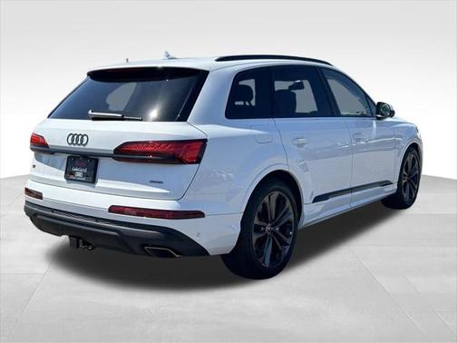 2025 Audi Q7 55 Prestige