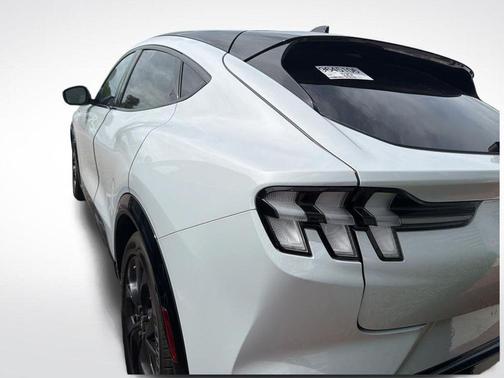 Space White Metallic 2023 Ford Mustang Mach-E Premium