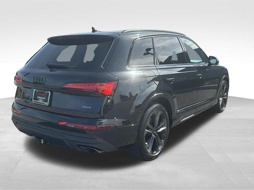 Mythos Black Metallic 2026 Audi Q7 55 Premium Plus