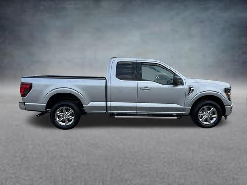 Iconic Silver Metallic 2025 Ford F-150 XLT