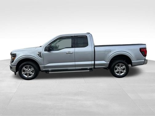 Iconic Silver Metallic 2025 Ford F-150 XLT