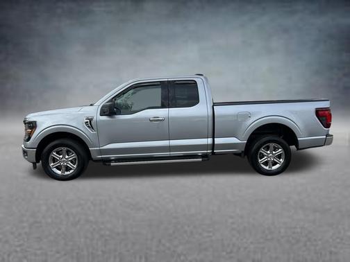 Iconic Silver Metallic 2025 Ford F-150 XLT