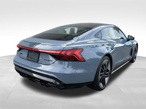 2023 Audi RS e-tron GT quattro