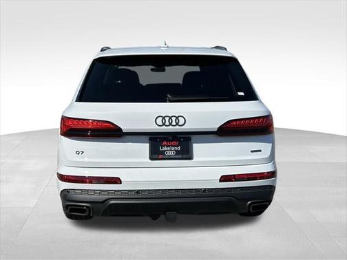 2025 Audi Q7 55 Premium Plus