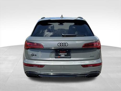 2025 Audi Q5 45 S line Premium Plus