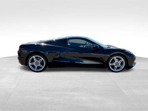 2025 Chevrolet Corvette Stingray w/3LT
