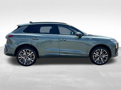Sage Green Metallic 2026 Audi Q3 TFSI quattro S tronic