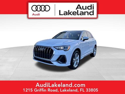 2022 Audi Q3 45 S line Premium