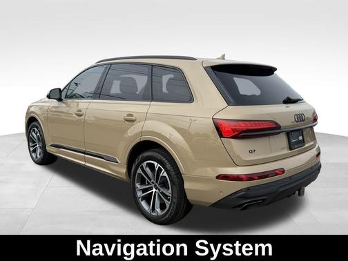 2025 Audi Q7 45 Premium Plus