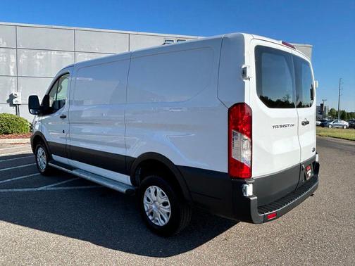 Oxford White 2025 Ford Transit-250 Base