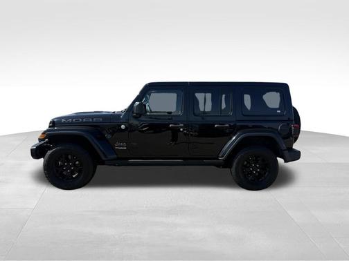 Black Clearcoat 2019 Jeep Wrangler Unlimited Moab 4x4