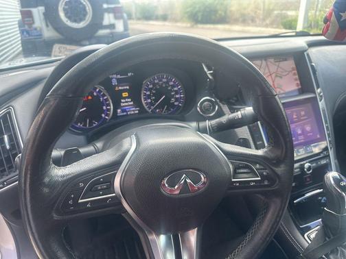 2017 INFINITI Q60 3.0t Red Sport 400