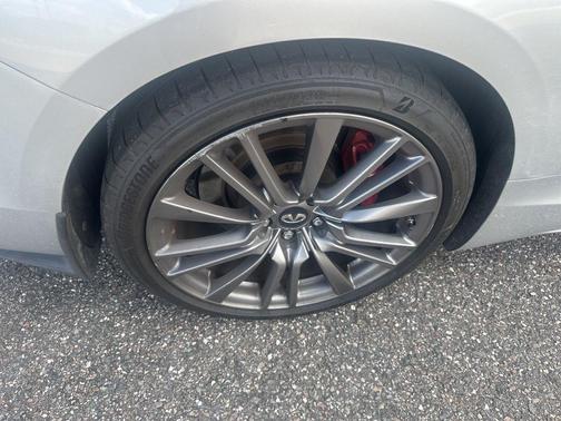 2017 INFINITI Q60 3.0t Red Sport 400