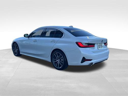 White Metallic 2019 BMW 330 330i
