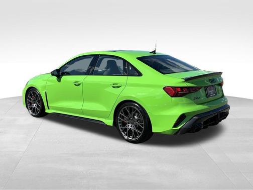 Kyalami Green 2026 Audi RS 3 TFSI quattro S tronic
