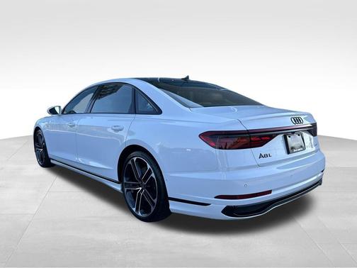 2025 Audi A8 L 55 TFSI quattro Tiptronic