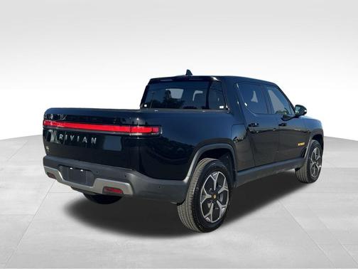 2022 Rivian R1T Adventure