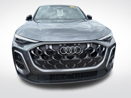 Daytona Gray Metallic 2025 Audi Q5 Premium Plus TFSI quattro S tronic