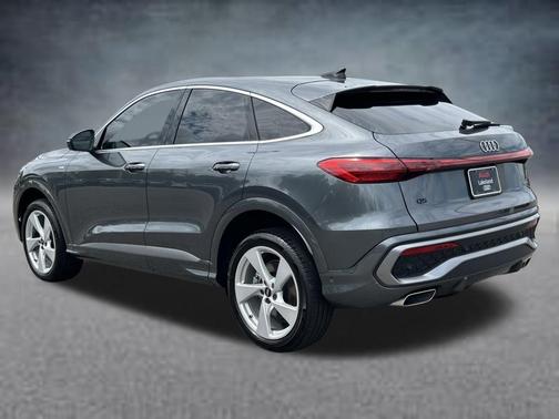 Daytona Gray Metallic 2025 Audi Q5 Premium Plus TFSI quattro S tronic