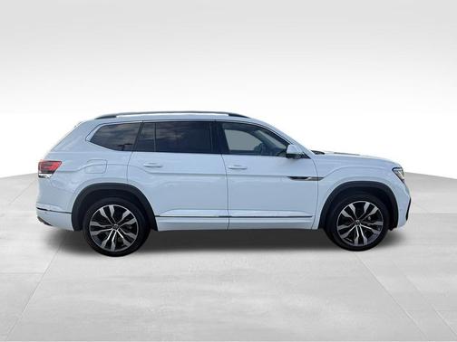 2022 Volkswagen Atlas 3.6L SEL Premium