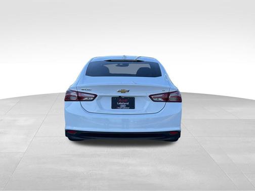 Summit White 2021 Chevrolet Malibu FWD LT