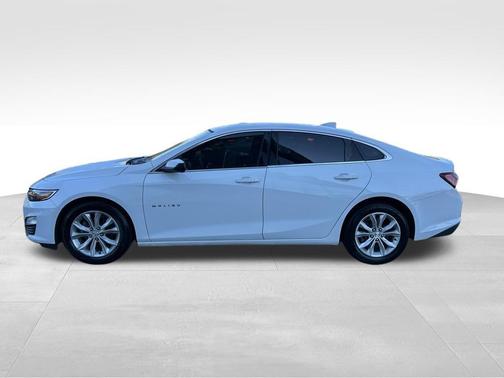 Summit White 2021 Chevrolet Malibu FWD LT