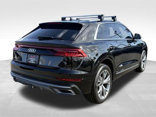 2023 Audi Q8 55 Premium Plus