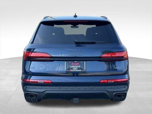 2025 Audi Q7 45 Premium Plus