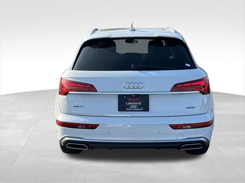 2022 Audi Q5 45 S line Premium