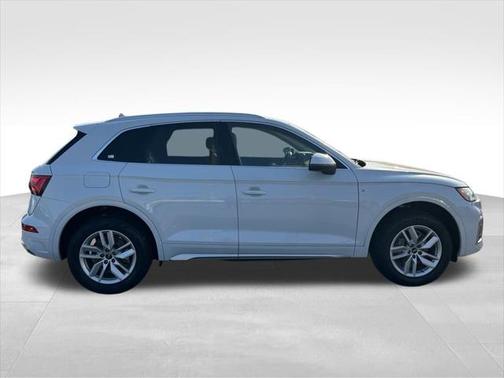 2022 Audi Q5 45 S line Premium