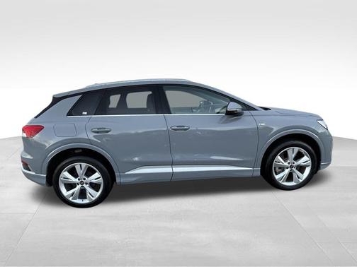 2023 Audi Q4 e-tron Premium 50 quattro