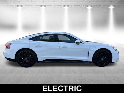 Arkona White 2025 Audi S e-tron GT Premium Plus