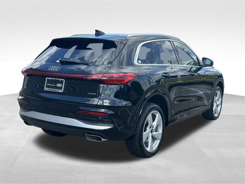 2025 Audi Q5 Premium Plus TFSI quattro S tronic