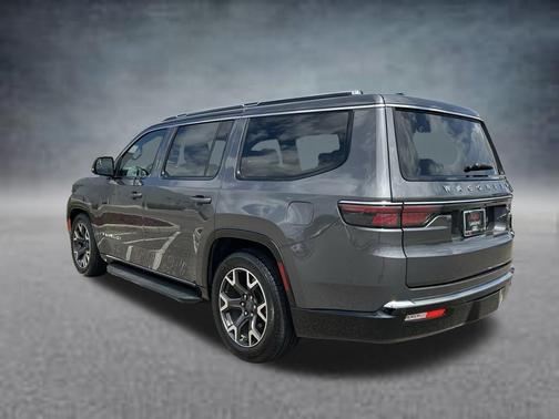 Baltic Gray Metallic Clearcoat 2024 Jeep Wagoneer Series III 4x4