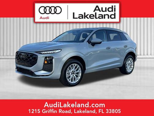 Arrow Gray Pearl Effect 2026 Audi Q3 TFSI quattro S tronic