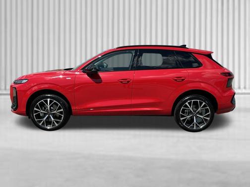 Progressive Red Metallic 2026 Audi Q3 TFSI quattro S tronic