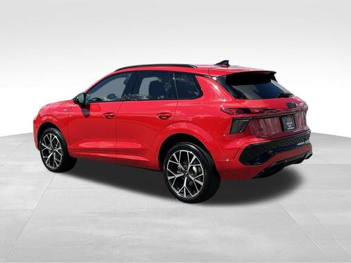 Progressive Red Metallic 2026 Audi Q3 TFSI quattro S tronic
