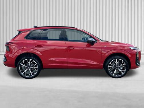 Progressive Red Metallic 2026 Audi Q3 TFSI quattro S tronic