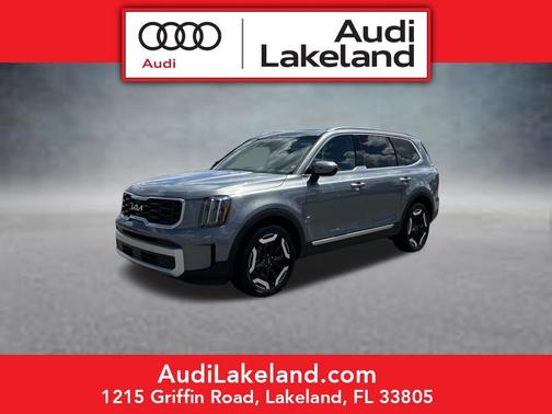 Everlasting Silver 2025 Kia Telluride S
