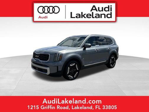 Everlasting Silver 2025 Kia Telluride S