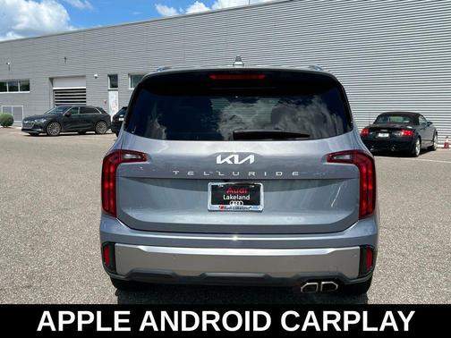 Everlasting Silver 2025 Kia Telluride S