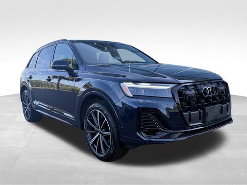 2025 Audi Q7 45 Premium Plus